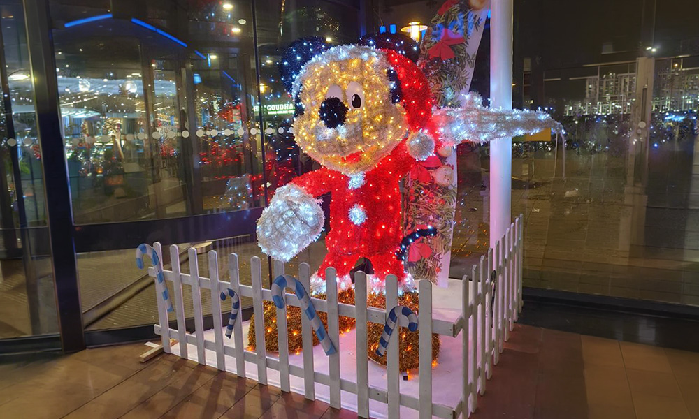 Thematische winter- en kerstdecorstukken
