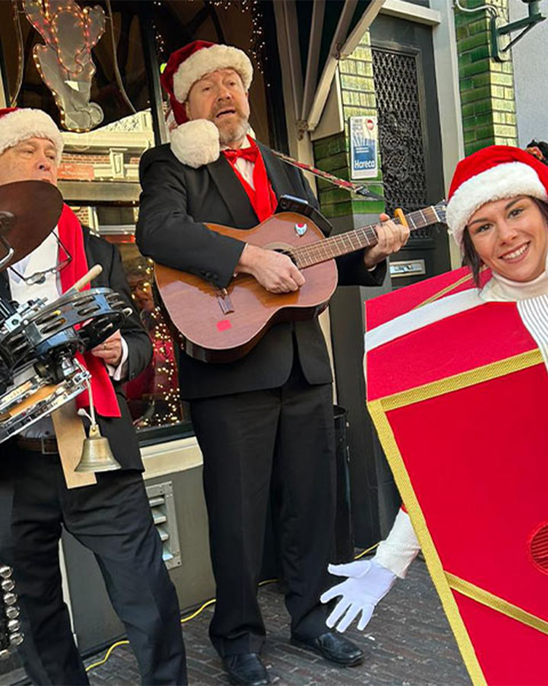 Kersttroubadours tijdens een winterevent